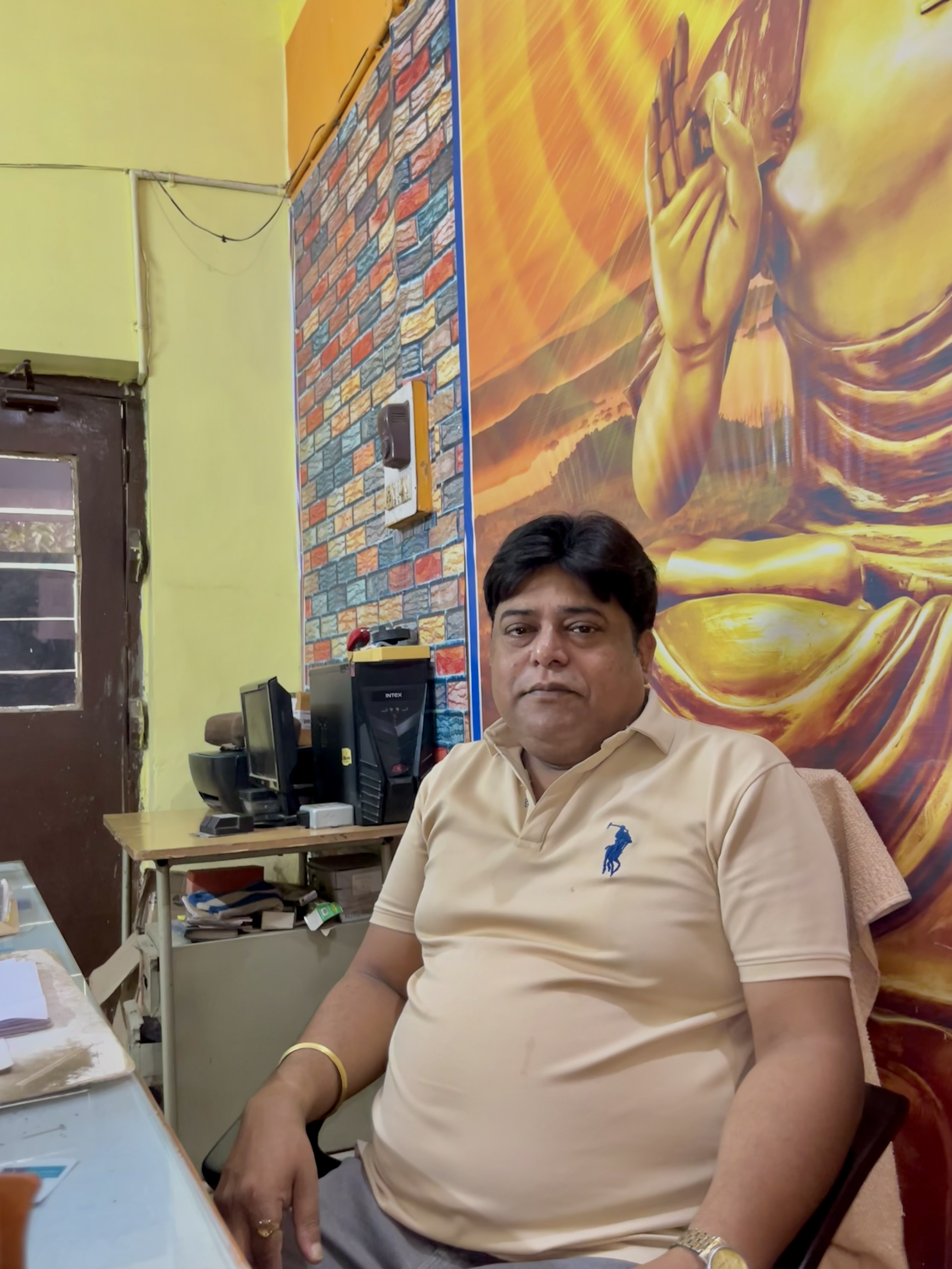 Mr. Niraj Kumar